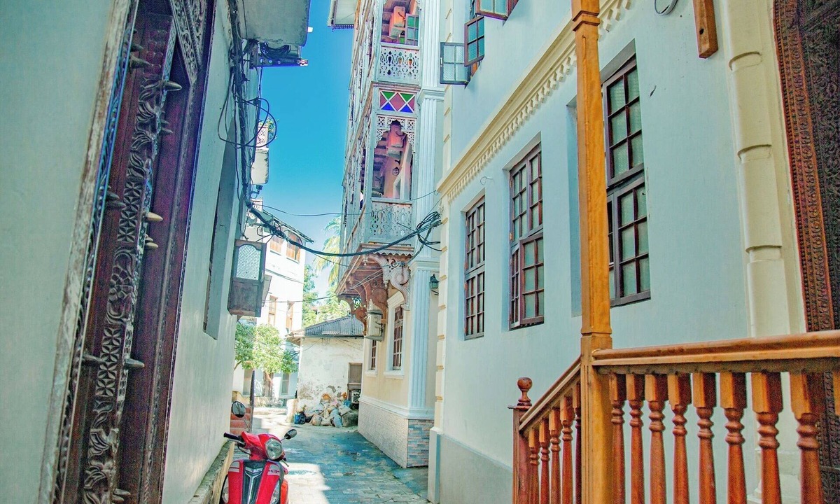 Stone Town Apartment | Zanzibar Spice Hut Apartment located right in the heart of Stone Town
