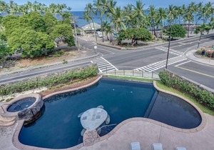 1 BR/2 BA Kona Coast Oceanfront Villa w/ Private Lanai, Walk to Beach