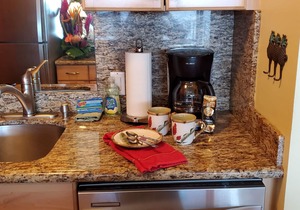 6th FLOOR LAHAINA SHORES! JUST LISTED - SPECIAL LAST-MINUTE GETAWAY RATES!