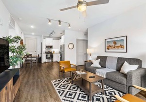 Buckhead Suite Near Phipps Plaza!