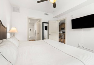 Buckhead Suite Near Phipps Plaza!