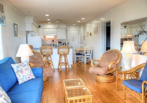 Located in popular Forest Dunes area and close to many venues!