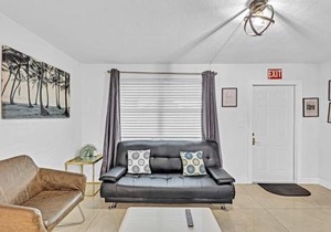 Modern & Comfy 2 BR Mins to Beach & Casino #191