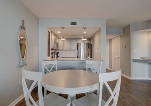 Newly Renovated Oceanfront Condo, beach access, tons of amenities