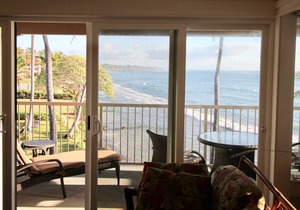 Only thing between you and the ocean is the Beach! Top Floor, unobstructed view