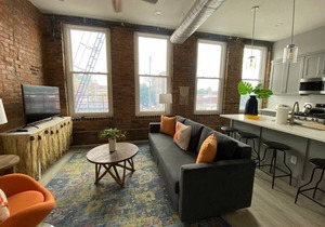 ZANGO: Explore OTR/Downtown from a Renovated Condo