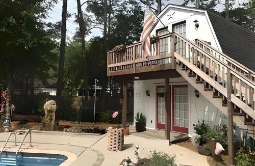 Pawleys Island House | 1 BR Studio Cottage with Kitchenette, Pool, Golf Cart, Private Balcony, Near Beach