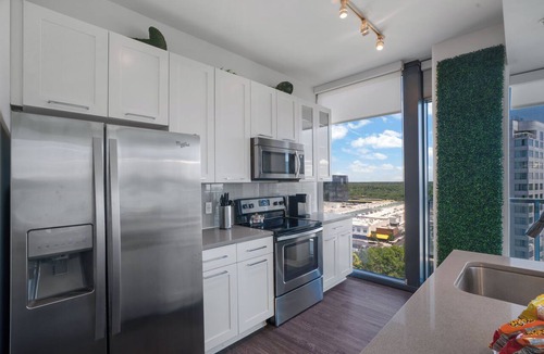 North Buckhead Apartment | 19th Floor Private Balcony, Panoramic View, 24 hr security, Private Garage, Pool