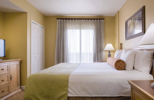 Lake Buena Vista Resort | 2 BR -Bonnet Creek - Pools, Dining, Pirate Ship Slide, Mini Golf