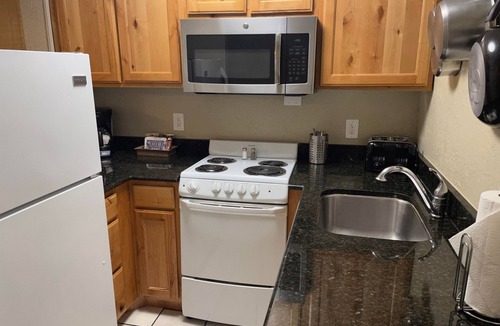 North Park City Cabin | 2 BR with a Murphy bed, 1 Bath, walk to Park City Mnt Ski Resort and downtown