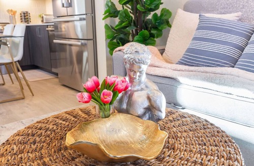 Broadway House | 2BR 2BA Capitol Hill Cozy Haven, Rooftop-Near Stadium
