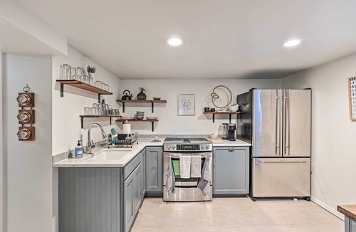 Queen Anne Apartment | 3 Mi to Dtwn, 4 Mi to Lumen Field: Queen Anne Apt!