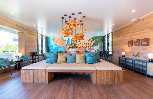 Kahului Hotel | 3 Pet-friendly Units | Outdoor Pool | Free Shuttle | Parking Available | Beach