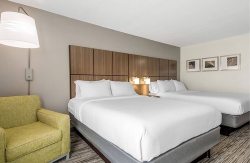 Tropic Hotel | 3 Units | Spacious Stays | Outdoor Pool & Fitness Center