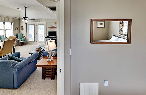 Myrtle Beach Cottage | 4 Blocks to the Beach Sunny Cottage Outdoor Pool