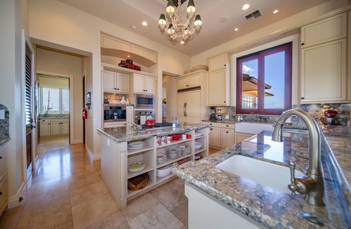 Kaanapali House | 4BR Oceanview Estate | Infinity Pool + Pickleball Ct.