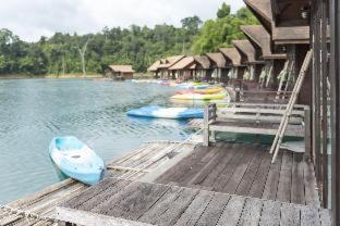 Ban Ta Khun Resort | 500 Rai Floating Resort