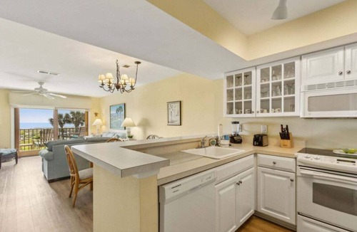 Amelia City Apartment | 609 Sailmaker - Seaside Escape