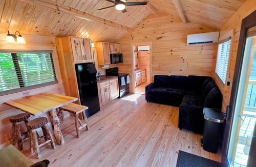 Abbot Hotel | Abbot Trailside Lodging