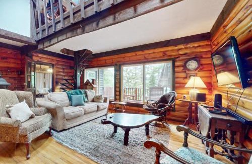 Lake Luzerne-Hadley House | Adirondacks in Style! Lake House w/Deck, Fire Pit