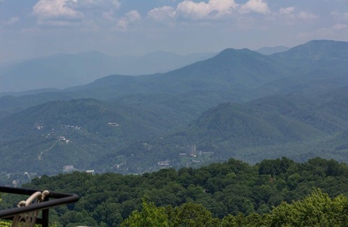 Chalet Village Condo | Amazing Mt. LeConte Views/Indoor Pool & Hot Tub