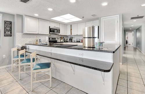 Madeira Beach Condo | AUGUST RATES LOWERED! BEACH LOUNGES AND UMBRELLA SERVICE INCLUDED!