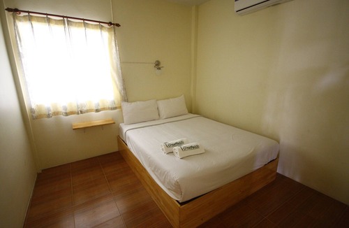 Khanom Hotel | Baan Chomlay Resort