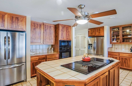 Historic Lahaina Front Street House | Baby Beach - Right On The Beach - 5 Br, 4.5 Ba