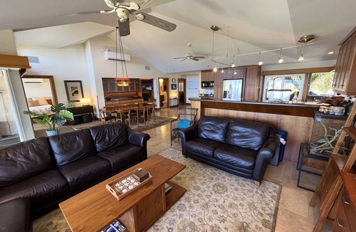 Pupukea House | Bali-Inspired White Sand Beachfront House w/Large Deck, GYM, & Lots of Toys!