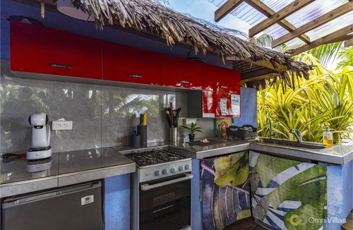 Moorea-Maiao Apartment | Beachfront Bungalows With Sunset Views in Haapiti