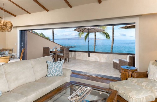 Wailea Condo | Beachfront Condo B303