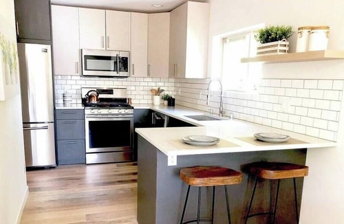 Highline Apartment | Beautiful 2-bedroom apartment with AC in Seattle
