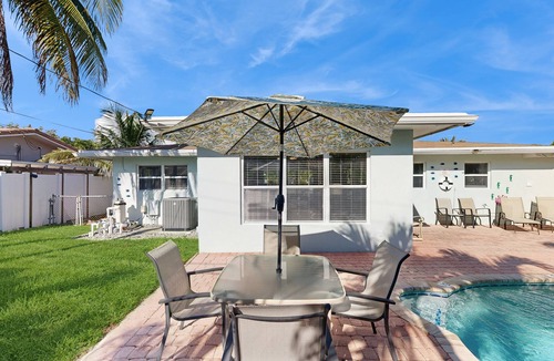 Harbor Village House | Beautiful & airy dog-friendly home near the beach with private pool, yard, grill