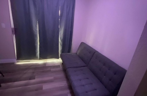 Downtown Las Vegas Condo | Beautiful condo 5 mins from Freemont downtown. 10 mins from strip