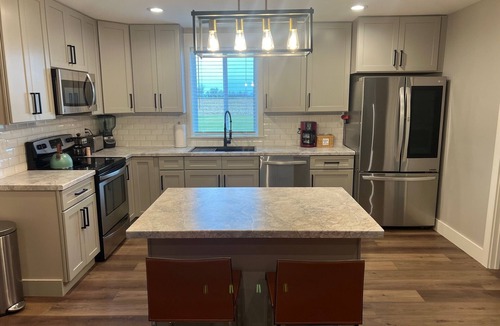 Irwin Apartment | Beautiful Country Setting 1000 Sq. Ft Loft Barn Dominium Apartment all Amenities