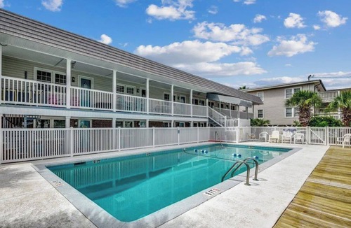 Cherry Grove Beach Condo | Beautiful Efficiency Condo Across The Street from Beach. Great Pool & Deck Area.
