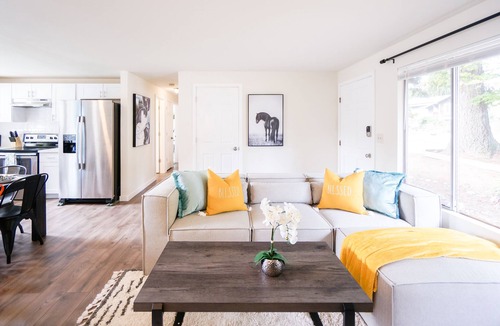Bothell House | Beautiful Light-filled Farmhouse w/swing & slide