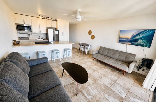Kaunakakai Condo | Beautifully Renovated Beachfront Condo