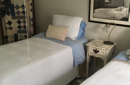 Ware Bed & Breakfast | Bird Hill Farm