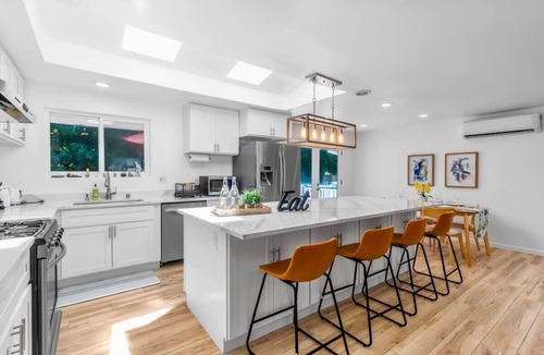 Bothell House | Bothell Family Friendly Modern Home, 2 AC, I405