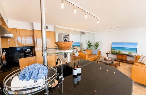 Bradenton Beach Condo | BOUTIQUE BEACH FRONT LUXURY LOCATED DIRECTLY ON BEACH WITH FABULOUS SUNSETS