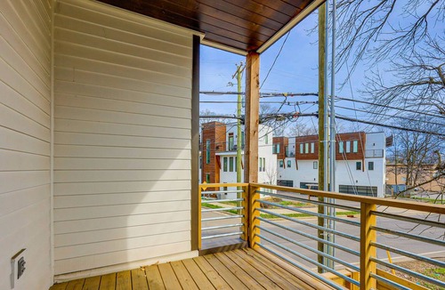 Katie Hill Neighborhood House | Brand new townhome near downtown w/2 decks, smart TVs, washer/dryer, AC