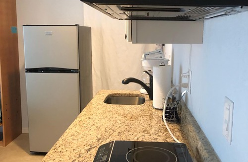 Englewood Apartment | Bright & New Condo Steps Away from Beach and Bay
