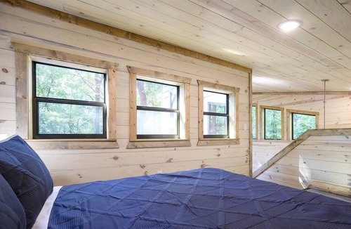 Hochatown Cabin | California Pine - Sleeps 4