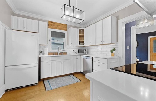Appleton House | Central Location, King/Queen/Twin bds, Cute + Cozy