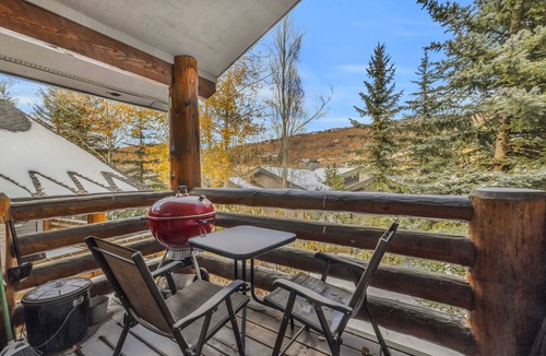 Deer Valley House | Central Park City Getaway with Private Hot Tub