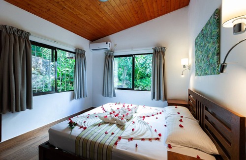 Baie Ste Anne House | Chalets Cote Mer