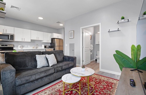 Everett Apartment | Charming 1BR Near Encore ltne