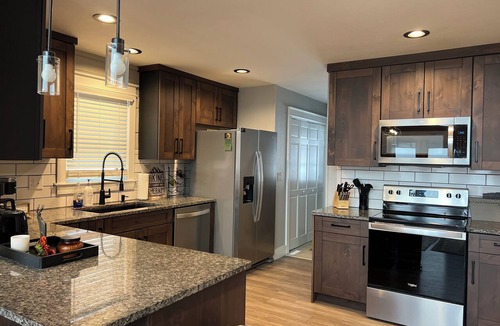 Wolf Laurel Cabin | Charming 5-bedroom cabin next to Hatley Pointe -Hot tub- Game room- amazing view