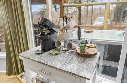 Beech Mountain Cabin | Charming Beech Mtn Home w/Hot Tub, Fire Table, Pet-Friendly & Private Deck
